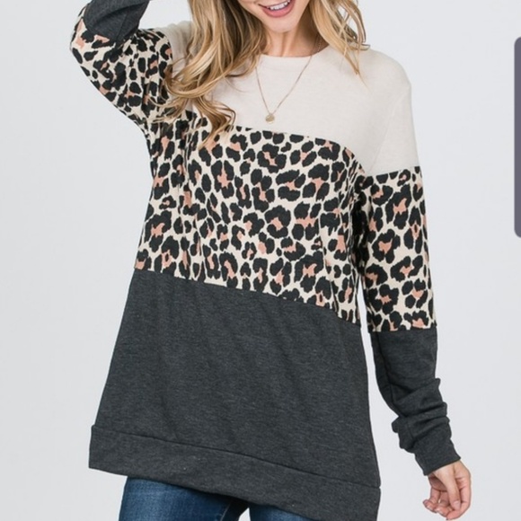 Last 1 Small Cream Leopard Sweatershirt - Picture 2 of 2